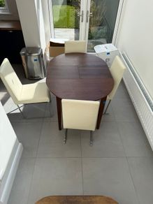 solid wood extendable dining table