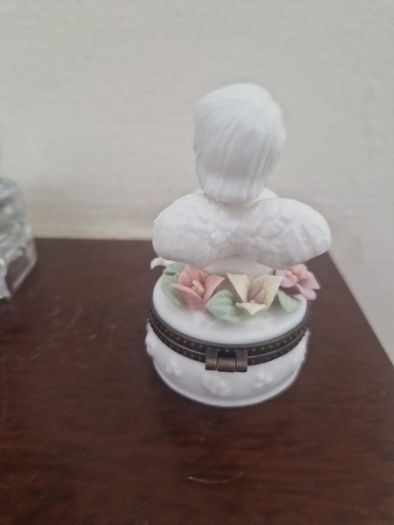 cherub trinket box