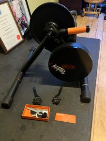 Jet black victory trainer