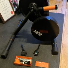 Jet black victory trainer