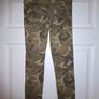 Bundle of 5 pairs of skinny jeans, excellent condition, size 8-9 yo Image 5