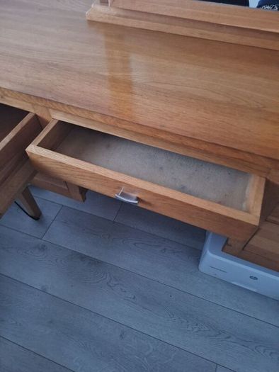 Dressing Table & Mirror