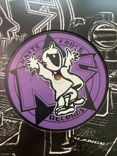 Liquid Crystal - Let It Go (Remastered & Repressed) - 12" Vinyl E.P. - 2021 Kniteforce Records