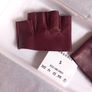 leather gloves Image 3