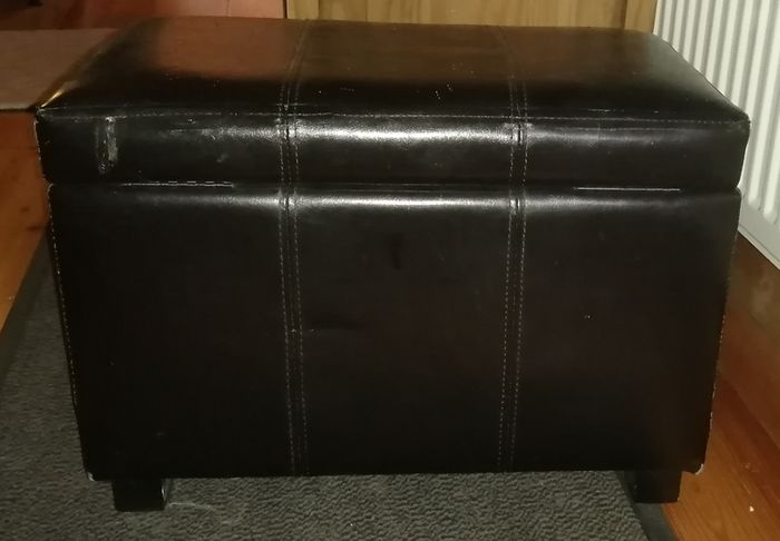 Leather Foot Stool For Sale in Ballinacurra, Limerick from Zogar