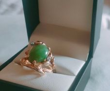 jade  & Diamond gold ring