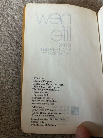 Vintage 1970s The Living Bible New Testament Paraphrased