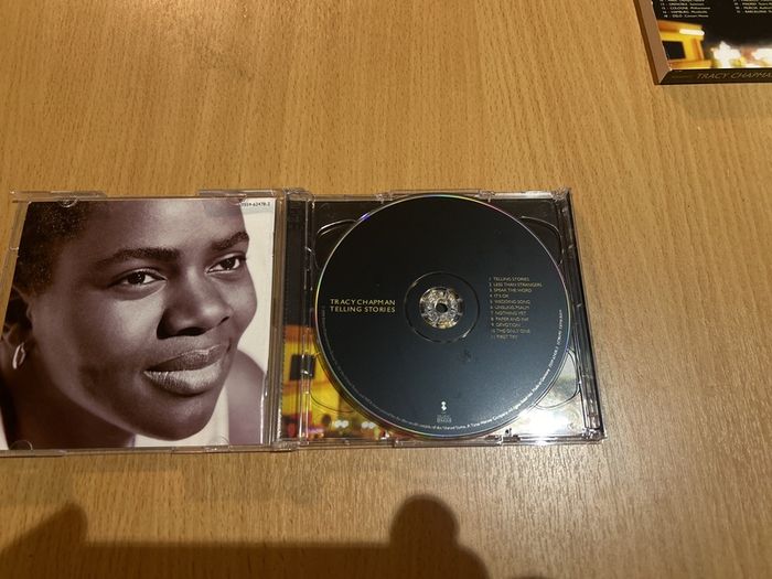 Tracy Chapman - Telling Stories