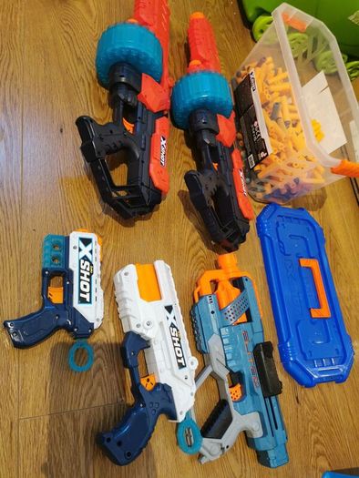 toys