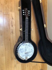 Barnes and mullins 6 string banjo