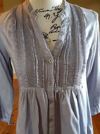 Size 10 Grey Top