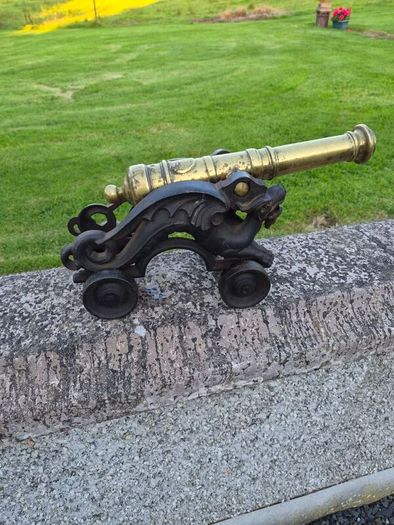 Brass signal cannon