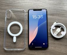 iPhone XS Max 64GB Unlocked 99% battery life