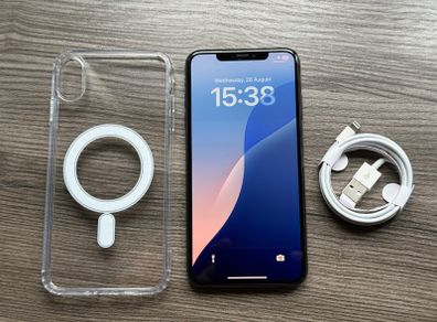 iPhone XS Max 64GB Unlocked 99% battery life