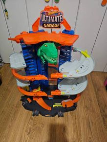 Hot Wheels City Hot Wheels City Ultimate Garage with Multi-Level Racetrack