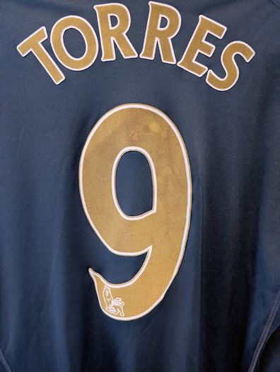 Liverpool 2009/10 away shirt #9 Torres (M)