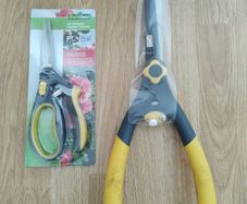 Garden Tools... Brand New.. Now it's 45e ( Reduced).