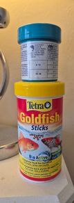 Free goldfish food and holiday fish food