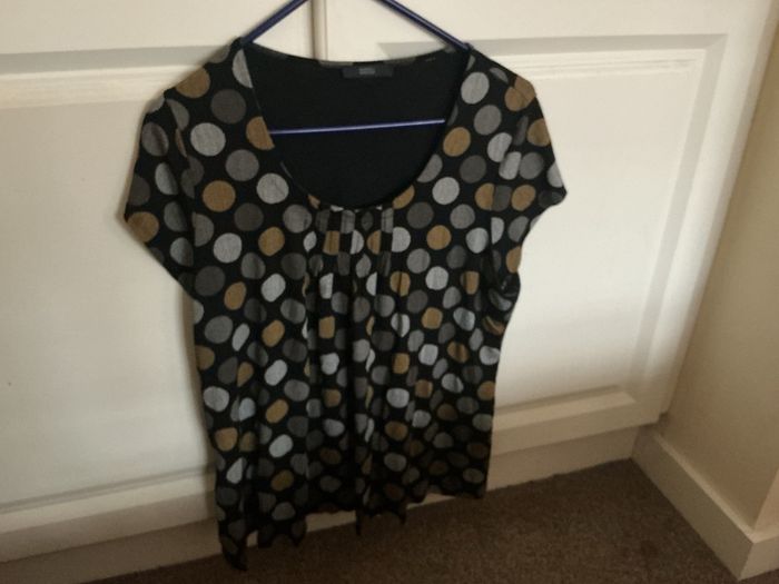 Mixed Tops size 18/20