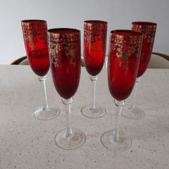 5 Champagne Flutes