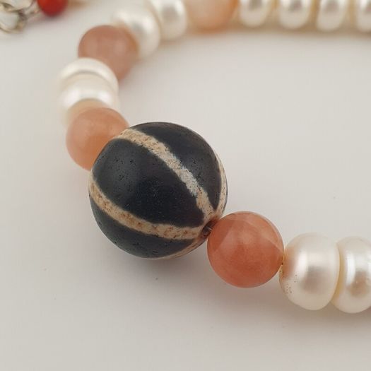 Authentic Fresh Water Pearls & Moon Stone With Melon Shape Agate Gemstone Pendant Necklace