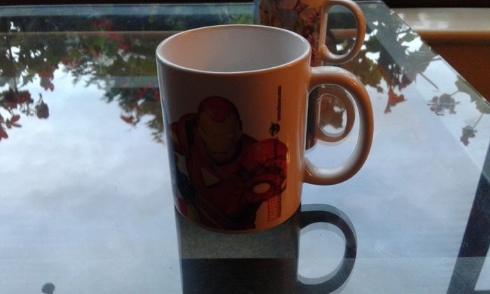 Kit Kat/Bratz/Barbie/Marvel Heroes Mugs.