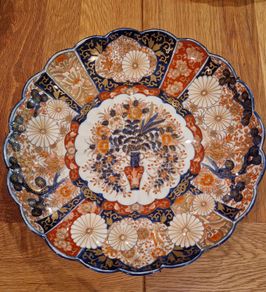Large Japanese Imari Charger