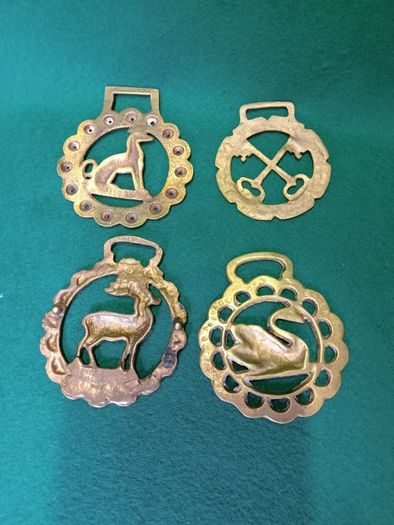 Vintage Brass Horse Bridle Badges  X 11