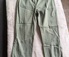 Green Cropped trousers