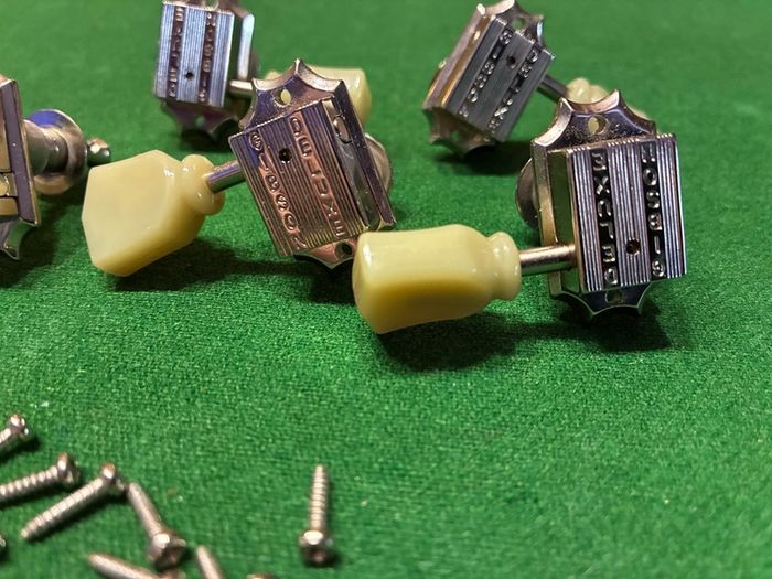 Gibson deluxe machine heads x5
