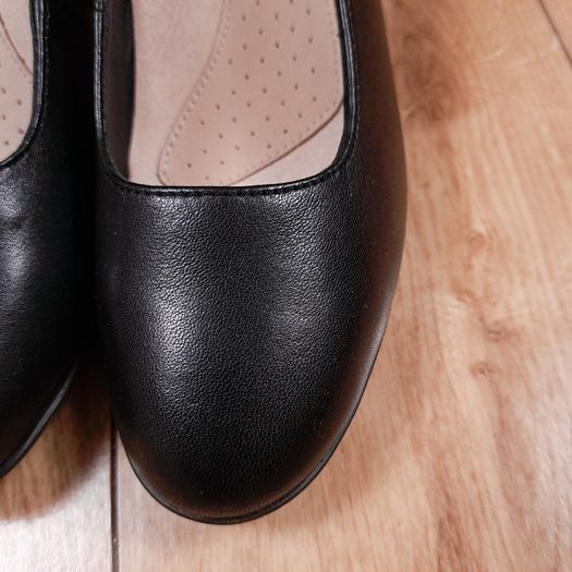 Clarks Black Leather Round Toe Comfort Block Heel Pumps 3UK/36.5EU/22cm