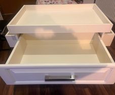 chest of 3 drawers