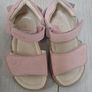 Size EU 24/Uk 7 sandals Image 4