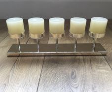 Newbridge Silverware Candleholder with candles