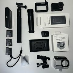 READ DESCRIPTION Dji Action 5 pro w/ accessories and 2 years of crash protection