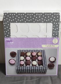 Cupcake box. Brand New.