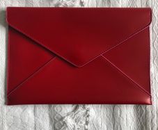 clutch Elizabeth Arden