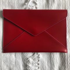 clutch Elizabeth Arden