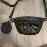 women bag Image 3