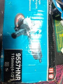 Makita Angle grinder 110v.115mm.Model: 9557hnr.