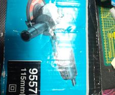 Makita Angle grinder 110v.115mm.Model: 9557hnr.