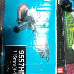 Makita Angle grinder 110v.115mm.Model: 9557hnr.