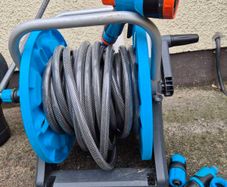 Garden hose reel