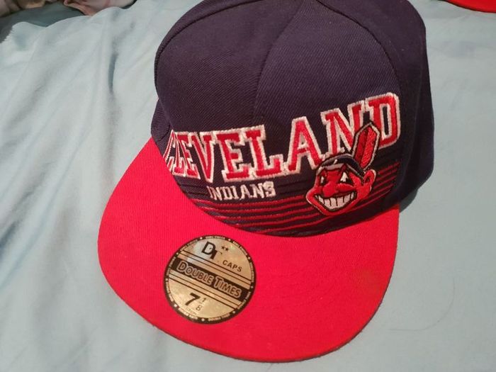 blue red cap