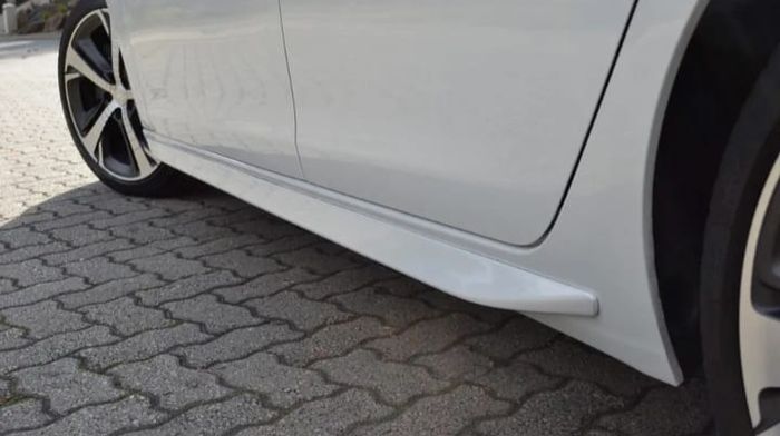 Peugeot 308 T9 models GTI side skirts