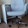 desk and chair Image 3