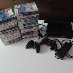 Xbox 360 + 47 games + 2 controllers + kinekt