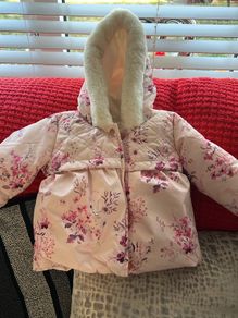 Girls jacket 9/12 mths like new