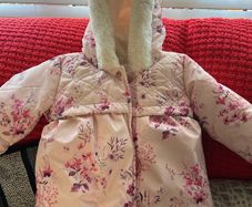 Girls jacket 9/12 mths like new