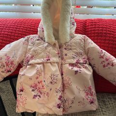 Girls jacket 9/12 mths like new